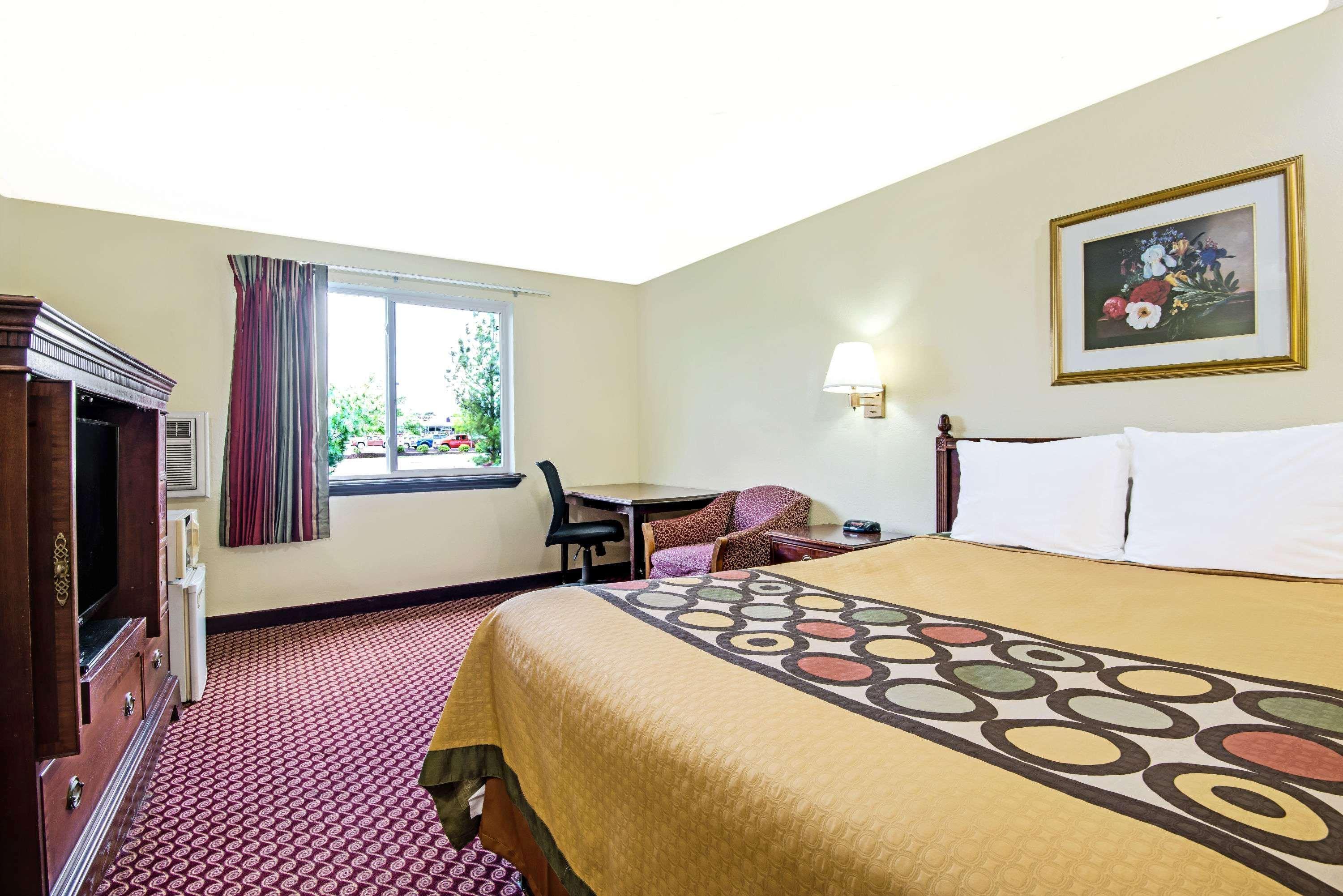 Baymont Inn & Suites By Wyndham Liberty Bagian luar foto