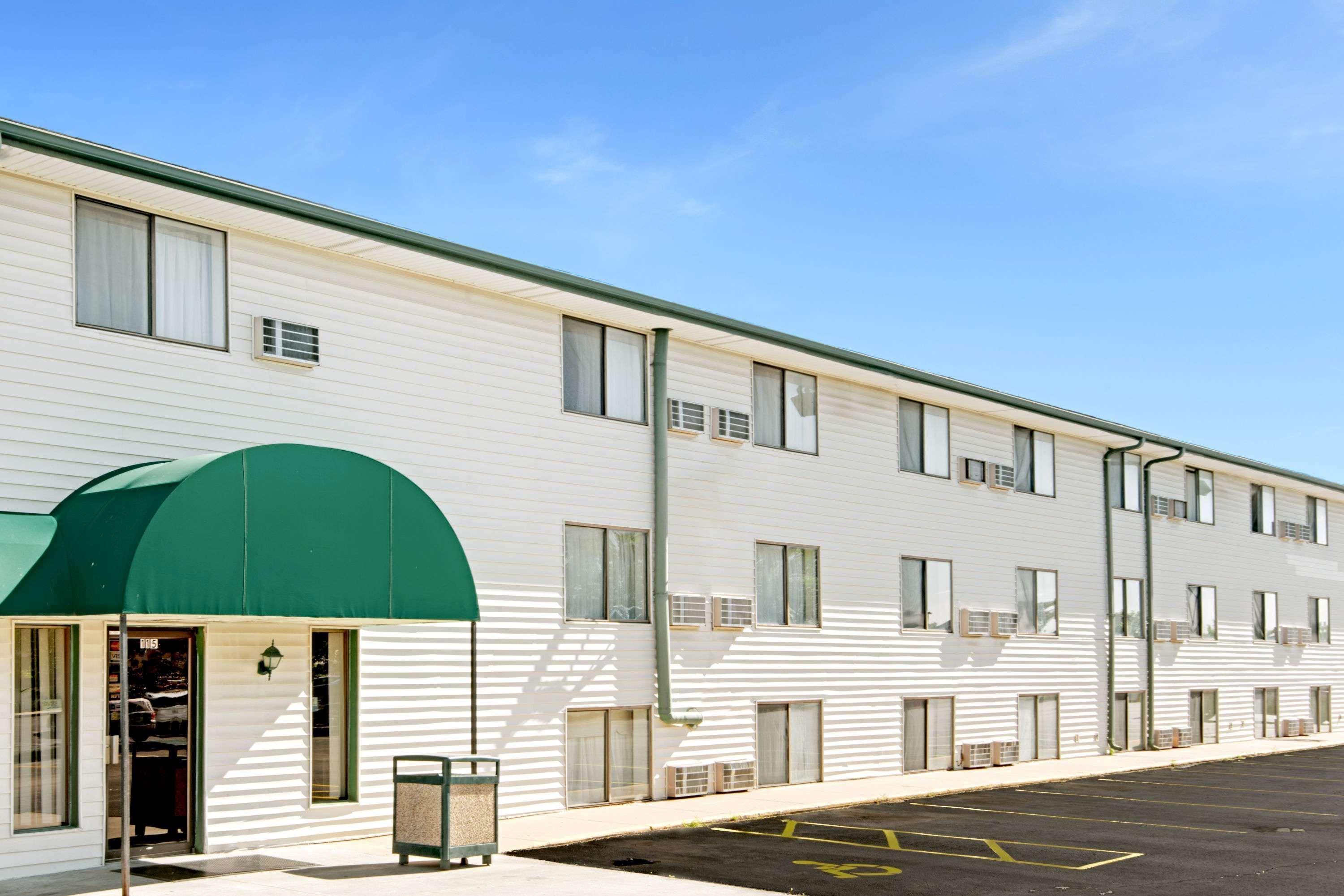 Baymont Inn & Suites By Wyndham Liberty Bagian luar foto