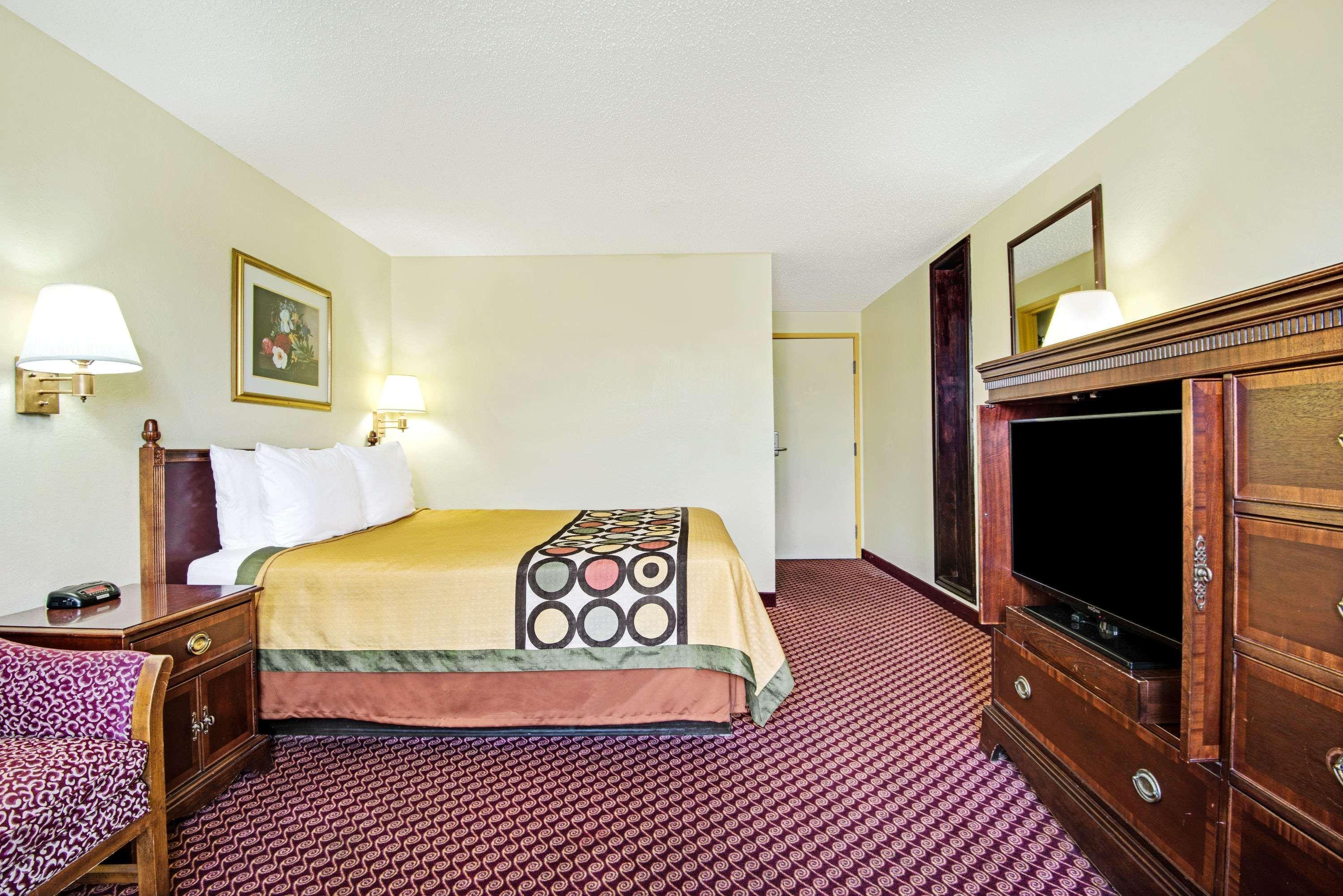 Baymont Inn & Suites By Wyndham Liberty Bagian luar foto