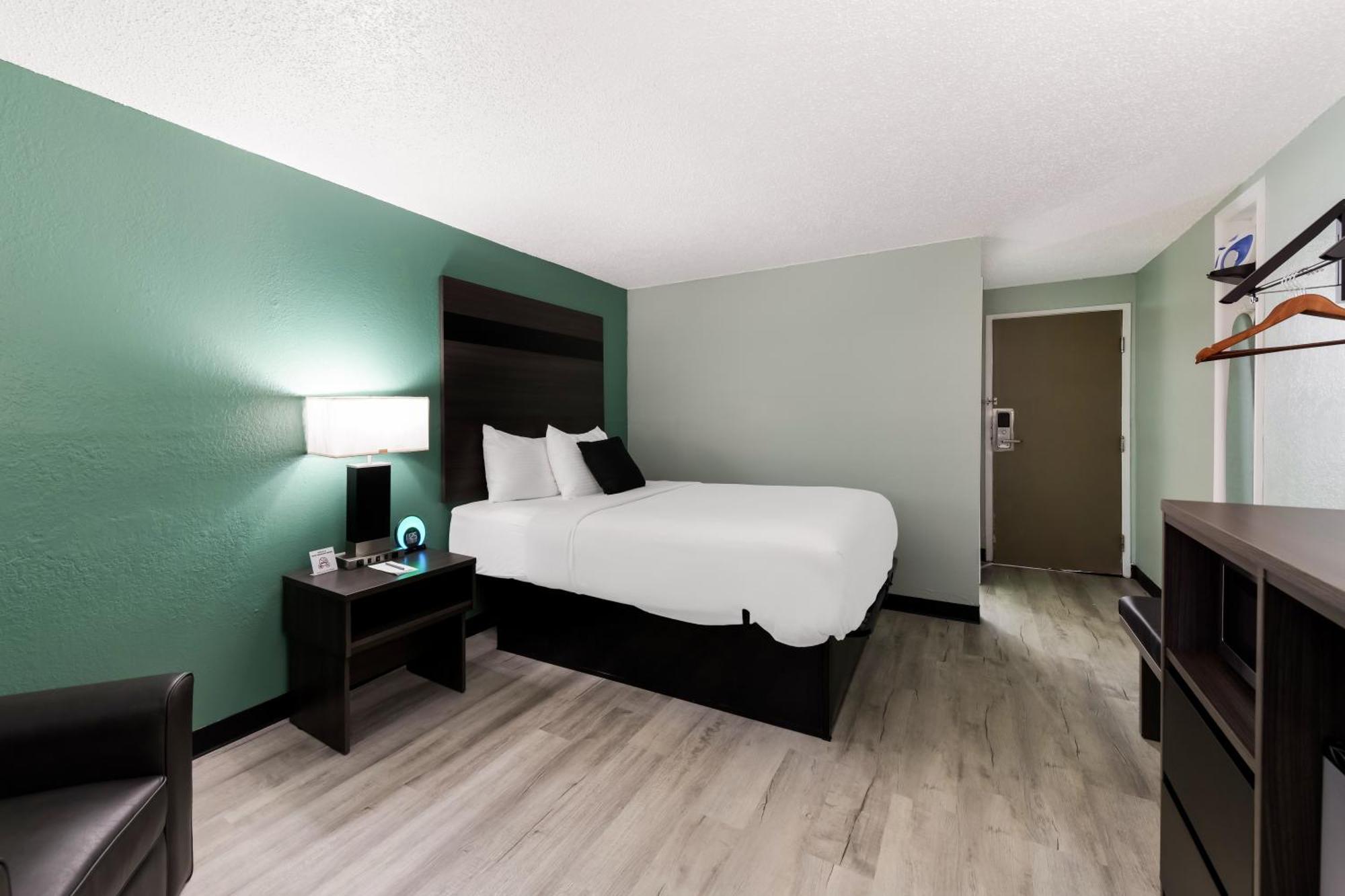Baymont Inn & Suites By Wyndham Liberty Bagian luar foto