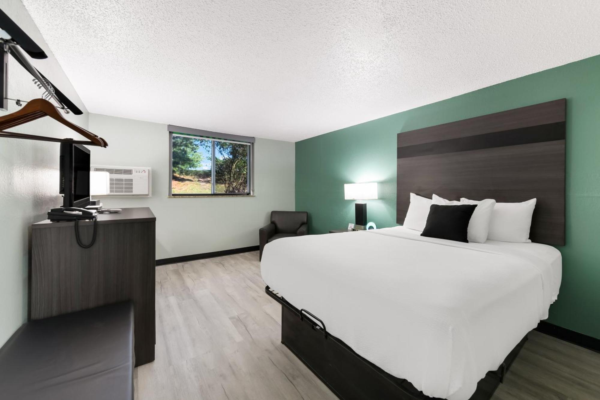Baymont Inn & Suites By Wyndham Liberty Bagian luar foto