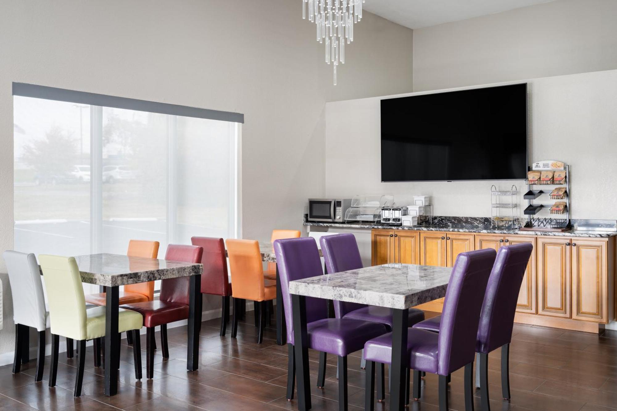 Baymont Inn & Suites By Wyndham Liberty Bagian luar foto